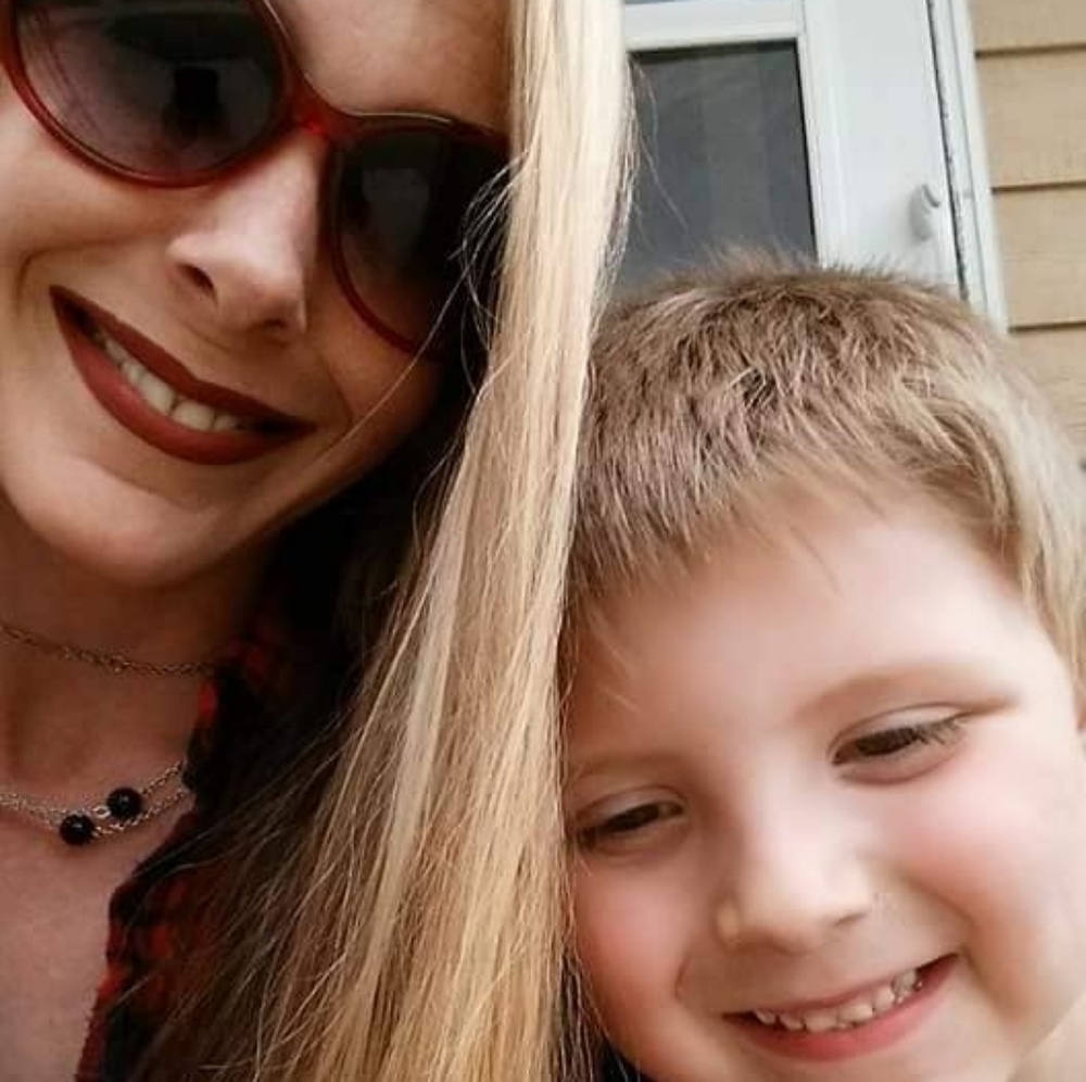 Meet your Posher, Corrina